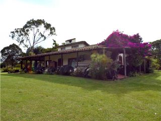 Casa campestre para arriendo cerca del aeropuerto JMC