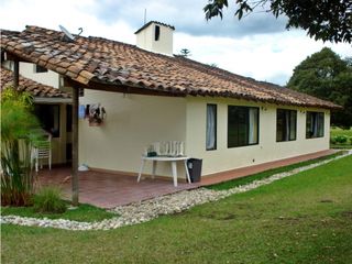 Casa campestre para arriendo cerca del aeropuerto JMC