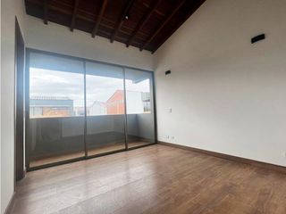Foto 3 de Venta de casa unidad cerrada en la ceja de 148m2
