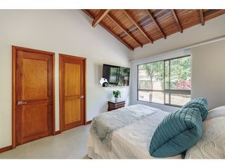 Vendo Hermosa Casa, urbanizacion cerrada Envigado - Loma de cumbres