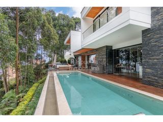 Venta Casa con piscina privada. El Poblado, La Calera, Medellín