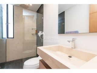 Venta Casa con piscina privada. El Poblado, La Calera, Medellín