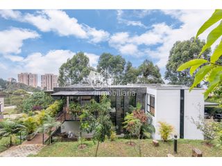 Venta Casa con piscina privada. El Poblado, La Calera, Medellín