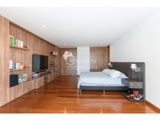 Venta Casa con piscina privada. El Poblado, La Calera, Medellín