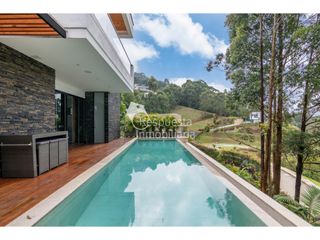 Venta Casa con piscina privada. El Poblado, La Calera, Medellín