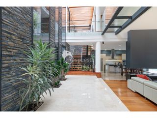 Venta Casa con piscina privada. El Poblado, La Calera, Medellín