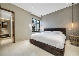 Vendo Casa de lujo amoblada en Las Palmas MEDELLIN