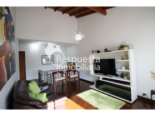 Vendo casa el poblado loma  parra unidad cerrada. Medellin