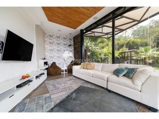 Vendo hermosa casa en Medellin EL MIRADOR DEL POBLADO