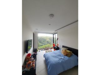 Foto 11 de Casa Moderna con Piscina y vista en Alta Vista de Nayón – en Renta