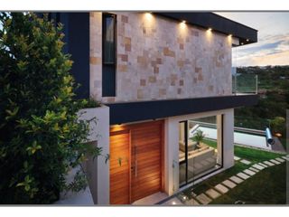 Foto 4 de Casa Moderna con Piscina y vista en Alta Vista de Nayón – en Renta