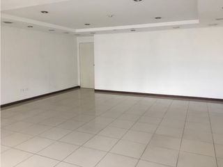 Foto 4 de Local Comercial - Catalina Aldaz calle