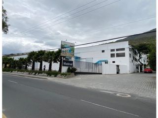 Foto 9 de Galpón - Pomasqui