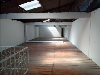 Foto 5 de El Batán, Local Comercial en Renta, 240m2, 1 Ambientes