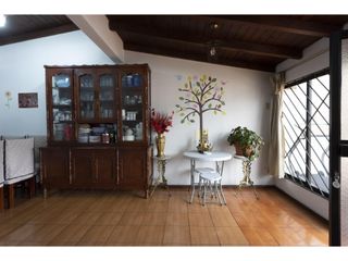 Foto 20 de Guajalo , 371 m2, 9 habitaciones, 5 baños, 7 parqueaderos