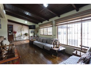 Foto 17 de Guajalo , 371 m2, 9 habitaciones, 5 baños, 7 parqueaderos