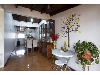 Foto 19 de Guajalo , 371 m2, 9 habitaciones, 5 baños, 7 parqueaderos