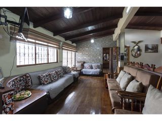 Foto 18 de Guajalo , 371 m2, 9 habitaciones, 5 baños, 7 parqueaderos