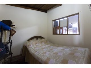 Foto 10 de Guajalo , 371 m2, 9 habitaciones, 5 baños, 7 parqueaderos