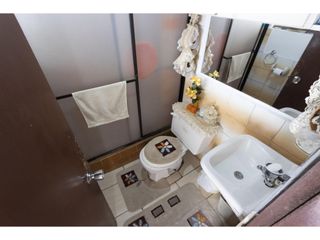 Foto 9 de Guajalo , 371 m2, 9 habitaciones, 5 baños, 7 parqueaderos