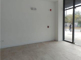 Foto 7 de El Batan, Local, 200 m2, 1 ambiente, 2 baños, 3 parqueaderos