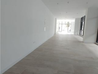 Foto 1 de El Batan, Local, 200 m2, 1 ambiente, 2 baños, 3 parqueaderos
