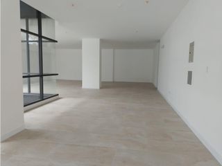 Foto 5 de El Batan, Local, 200 m2, 1 ambiente, 2 baños, 3 parqueaderos
