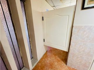 Foto 2 de La Pradera, Local, 260 m2, 1 ambiente, 2 baños, 1 parqueadero