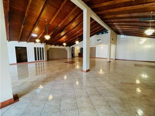 Foto 14 de La Pradera, Local, 260 m2, 1 ambiente, 2 baños, 1 parqueadero