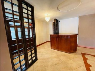 Foto 8 de La Pradera, Casa comercial, 420 m2, 4 ambientes, 4 baños, 2 parqueaderos