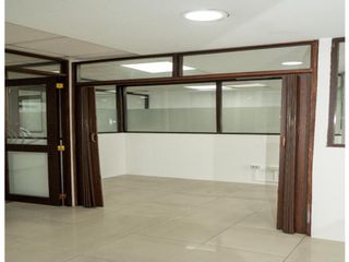 Foto 3 de 12 de Octubre, Oficina, 55 m2, 1 ambiente, 1 baño, 2 parqueaderos