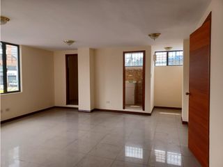Foto 1 de La Luz, Local Comercial, 300 m2, 5 ambientes, 5 baños, 3 parqueaderos