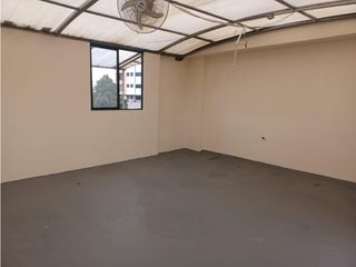 Foto 26 de La Luz, Local Comercial, 300 m2, 5 ambientes, 5 baños, 3 parqueaderos