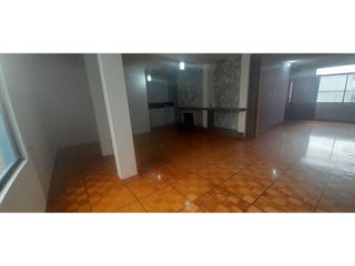 Foto 1 de Rumipamba, Oficina, 70 m2, 2 ambientes, 1 baño, 1 parqueadero