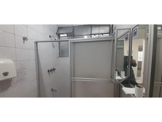 Foto 13 de La Granja, Casa comercial, 400 m2, 8 ambientes, 3 baños, 2 parqueaderos