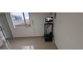 Foto 2 de La Granja, Casa comercial, 400 m2, 8 ambientes, 3 baños, 2 parqueaderos