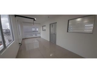 Foto 20 de La Granja, Casa comercial, 400 m2, 8 ambientes, 3 baños, 2 parqueaderos