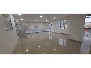 Foto 17 de La Granja, Casa comercial, 400 m2, 8 ambientes, 3 baños, 2 parqueaderos