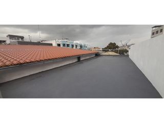 Foto 16 de La Granja, Casa comercial, 400 m2, 8 ambientes, 3 baños, 2 parqueaderos