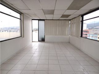 Foto 1 de Mariana de Jesús, Local, 150 m2, 2 ambientes, 3 baños, 1 parqueadero