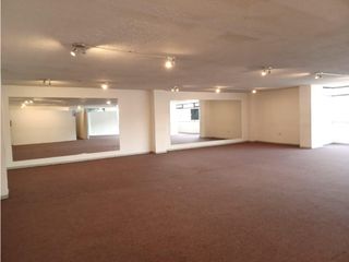 Foto 7 de Mariana de Jesús, Local, 180 m2, 4 ambientes, 2 baños, 1 parqueadero