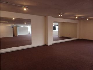 Foto 5 de Mariana de Jesús, Local, 180 m2, 4 ambientes, 2 baños, 1 parqueadero