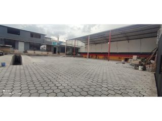 Foto 5 de Machachi, Galpón, 576 m2, 3 ambientes, 3 baños, parqueadero