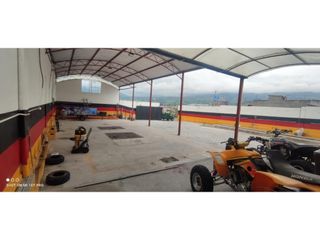 Foto 10 de Machachi, Galpón, 576 m2, 3 ambientes, 3 baños, parqueadero
