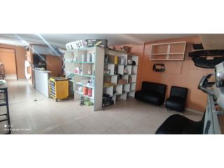 Foto 9 de Machachi, Galpón, 576 m2, 3 ambientes, 3 baños, parqueadero