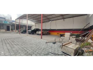 Foto 12 de Machachi, Galpón, 576 m2, 3 ambientes, 3 baños, parqueadero