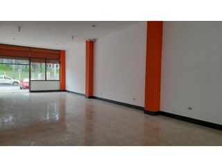 Sangolqui, Local, 100 m2, 2 ambientes, 1 baño, 1 parqueadero