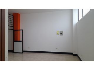 Sangolqui, Local, 100 m2, 2 ambientes, 1 baño, 1 parqueadero