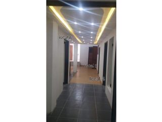 Foto 17 de Mariana de Jesús, Local, 350 m2, 10 ambientes, 4 baños, 2 parqueaderos