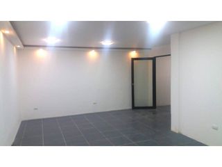Foto 1 de Mariana de Jesús, Local, 350 m2, 10 ambientes, 4 baños, 2 parqueaderos